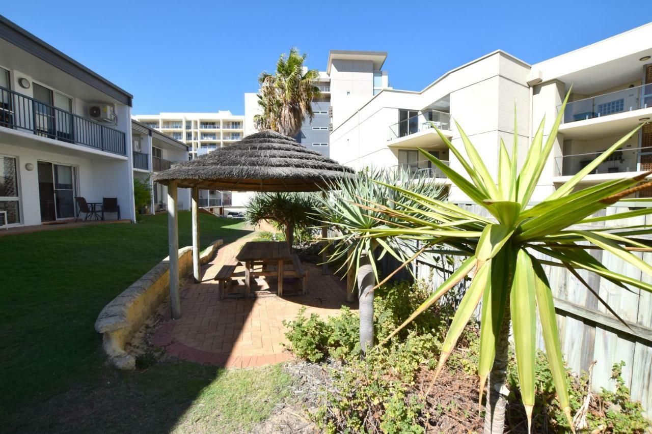 West Beach Lagoon 114 - Ocean Views West Perth Экстерьер фото